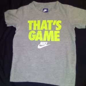 Boys Nike Short Sleeve T Shirt Grey Size 7